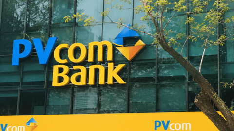 PVcomBank chuẩn bị phát hành 300 triệu cổ phiếu riêng lẻ, giá chào bán cao hơn 62% thị giá