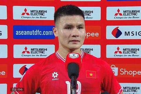 HLV Popov: ‘Quang Hải có thể trở lại châu Âu chơi bóng’