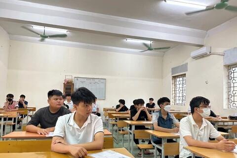 Hơn 2.300 học sinh Phú Thọ đăng ký dự thi trực tuyến vào lớp 10 trong ngày đầu