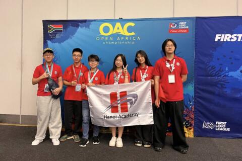 Học sinh Hanoi Academy tỏa sáng tại đấu trường Robotics Quốc tế