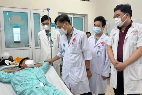 Phẫu thuật khối bướu mỡ 8 kg trong bụng người bệnh ở TPHCM