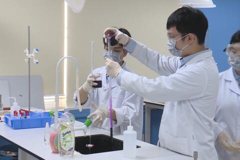 Ươm mầm khoa học từ những giờ thực hành thí nghiệm