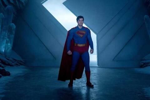 Superman tái xuất: Thu hàng trăm triệu USD ở thị trường 'quê nhà'