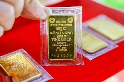 Giá vàng ngày đầu tháng 1/8 giảm 300 ngàn đồng/lượng