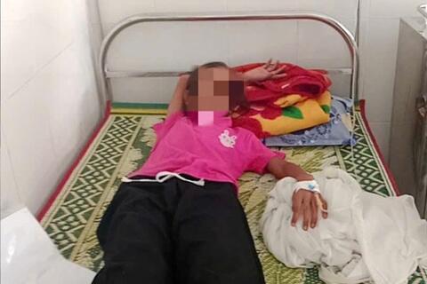 25 học sinh nhập viện sau bữa ăn sáng tại trường