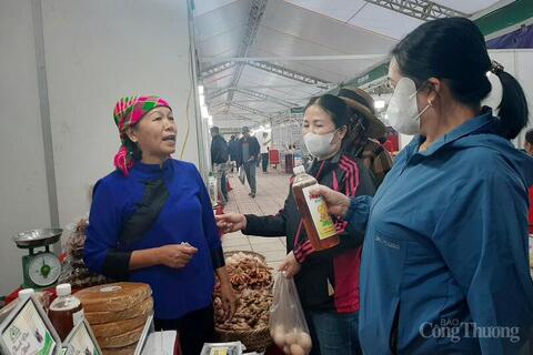 Đưa hàng Việt về ngoại thành: Tín hiệu tích cực từ các phiên chợ