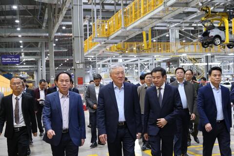 Chính phủ sẽ đồng hành cùng doanh nghiệp lớn để thúc đẩy tăng trưởng