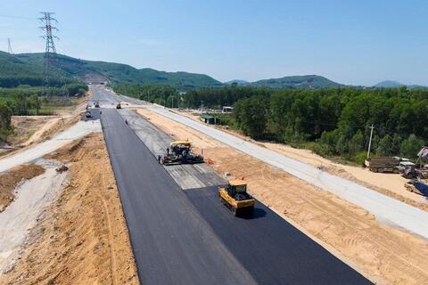 Đầu tư công 2026: Quy mô kỷ lục, áp lực giải ngân ngay từ đầu năm