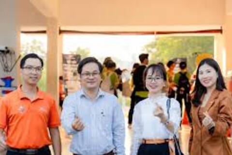 Học sinh 'bắt sóng' kỹ năng số sau hướng nghiệp của Trường CĐ FPT Polytechnic
