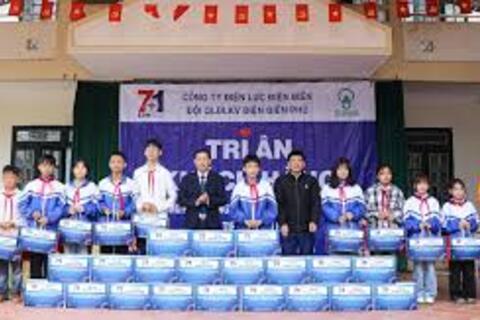 Công ty Điện lực Điện Biên tri ân khách hàng, bảo đảm điện cho phát triển