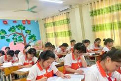 Học sinh ‘đổi nhịp’ ôn tập thi vào lớp 10 sau sáp nhập tỉnh