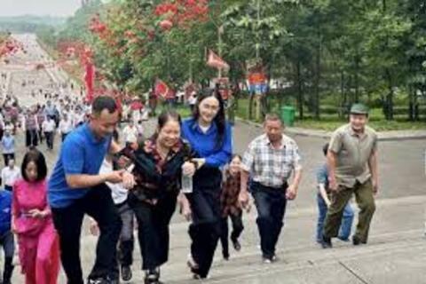 Sắc xanh Trường Đại học Hùng Vương lan tỏa tại Lễ hội Đền Hùng 2026