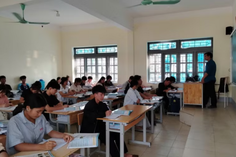 Hoàn thiện hành lang pháp lý cho trường phổ thông nội trú vùng biên