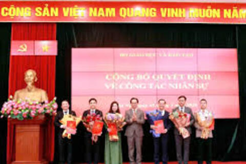 Bộ GD&ĐT công bố một số quyết định về công tác nhân sự