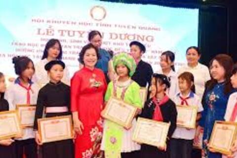 Tăng tốc 'học tập số' từ phong trào khuyến học ở Tuyên Quang