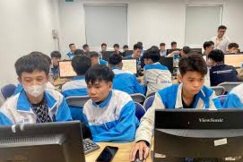 Quy định đối tượng miễn, giảm học phí lớp trung cấp nghề