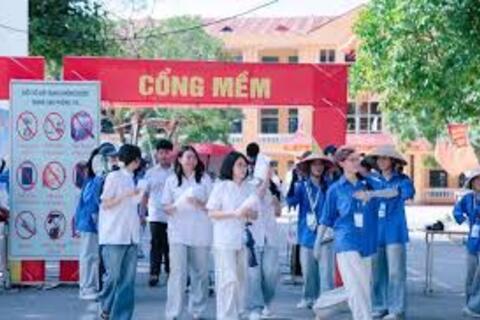 Gần 3.000 thí sinh Bắc Ninh hoàn thành thi vào lớp 10 chuyên