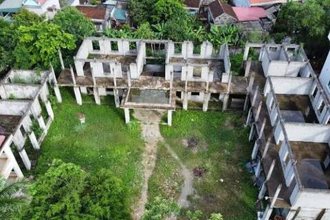 Dự án gần 12,7 tỷ đồng ‘đắp chiếu’, học sinh học nhờ phòng chức năng