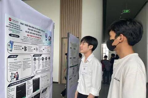 Nhà khoa học giới thiệu những nghiên cứu mới trong điều trị ung thư