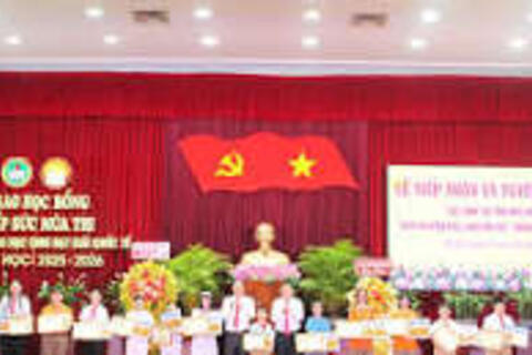 Học sinh Cần Thơ đạt thành tích cao được thưởng đến 150 triệu đồng