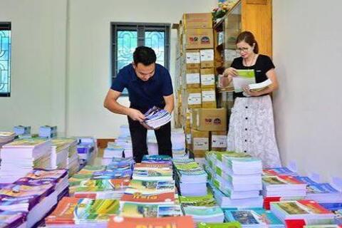 Hà Nội xây dựng kế hoạch miễn phí sách giáo khoa cho học sinh phổ thông
