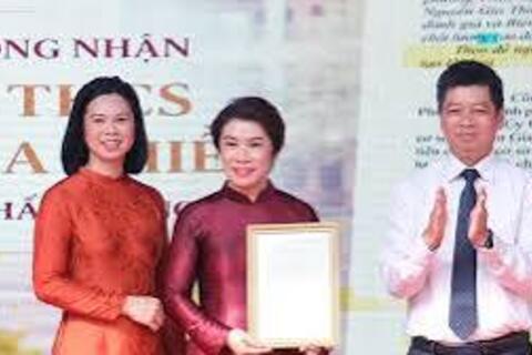 Trường THCS Nguyễn Gia Thiều đón danh hiệu chất lượng cao của Thủ đô