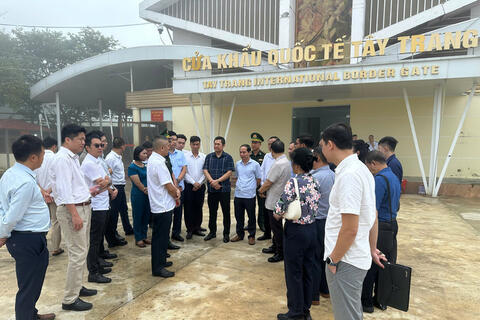 Việt Nam - Lào kiểm tra thực hiện Thỏa thuận Hà Nội 2007