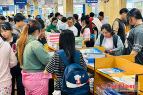 Bộ Giáo dục và Đào tạo nhận trách nhiệm trong dự báo nhu cầu sách giáo khoa