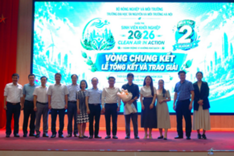 Sinh viên với giải pháp công nghệ vì không khí sạch