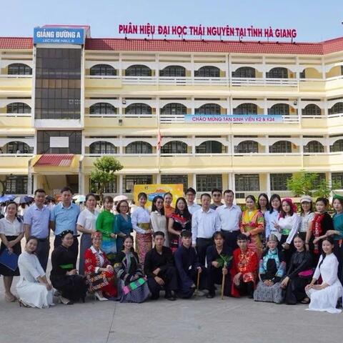 Tăng cơ hội học tập cho học sinh vùng cao