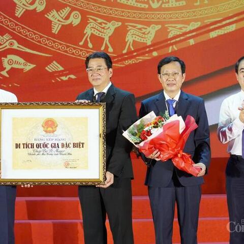 Di sản ngàn năm ở Khánh Hòa được công nhận di tích quốc gia đặc biệt