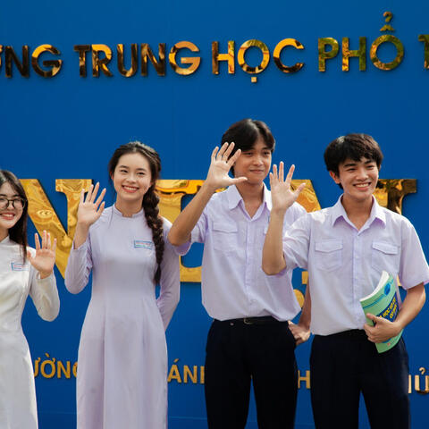 Bộ sách giáo khoa thống nhất cần dựa trên nền tảng chương trình hiện hành