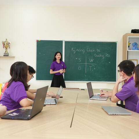 Đề xuất đổi mới trong xây dựng chuẩn nghề nghiệp giảng viên