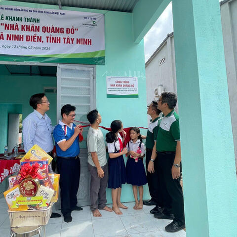 Tết trong ngôi nhà mới của 2 nữ sinh vượt khó học giỏi ở Tây Ninh