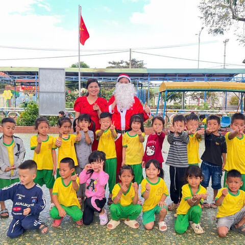 Nâng phụ cấp tối thiểu 70%: Động lực giữ chân giáo viên mầm non