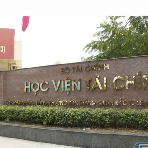 Từ chối chứng chỉ Aptis ESOL: Quyền lợi sinh viên có được đảm bảo?