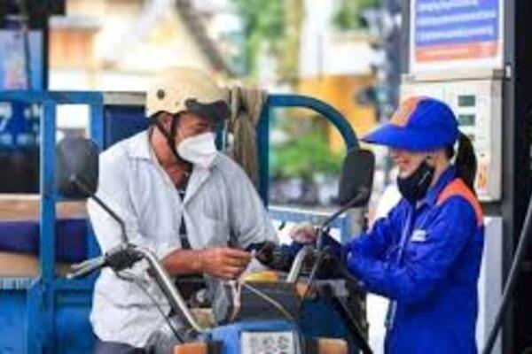 Cục Thuế chỉ đạo khẩn liên quan đến triển khai chính sách về thuế đối với xăng, dầu và nhiên liệu bay