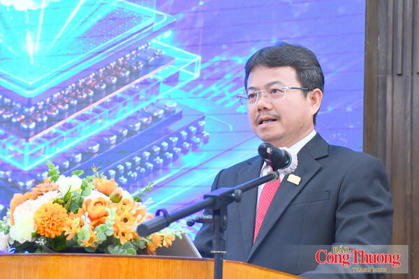 Việt Nam - Singapore thúc đẩy hợp tác phát triển ngành công nghiệp bán dẫn
