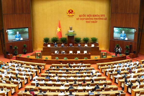Quốc hội biểu quyết thông qua nhiều Luật sửa đổi quan trọng