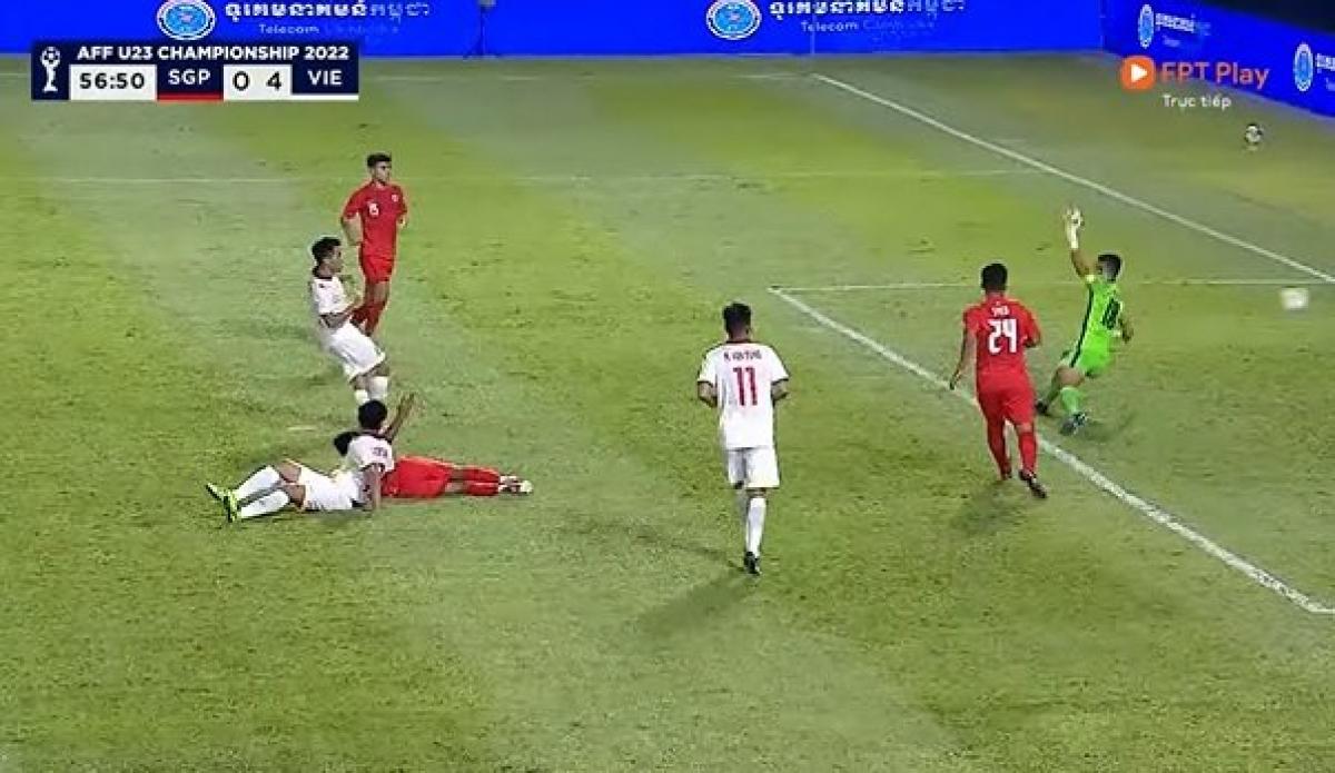 Dụng Quang Nho nâng tỷ số lên 4-0 cho U23 Việt Nam.