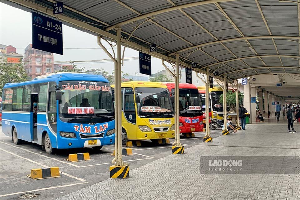 Quy hoạch bến xe khách ở Hà Nội: Sau di dời, làm gì với “đất vàng”?