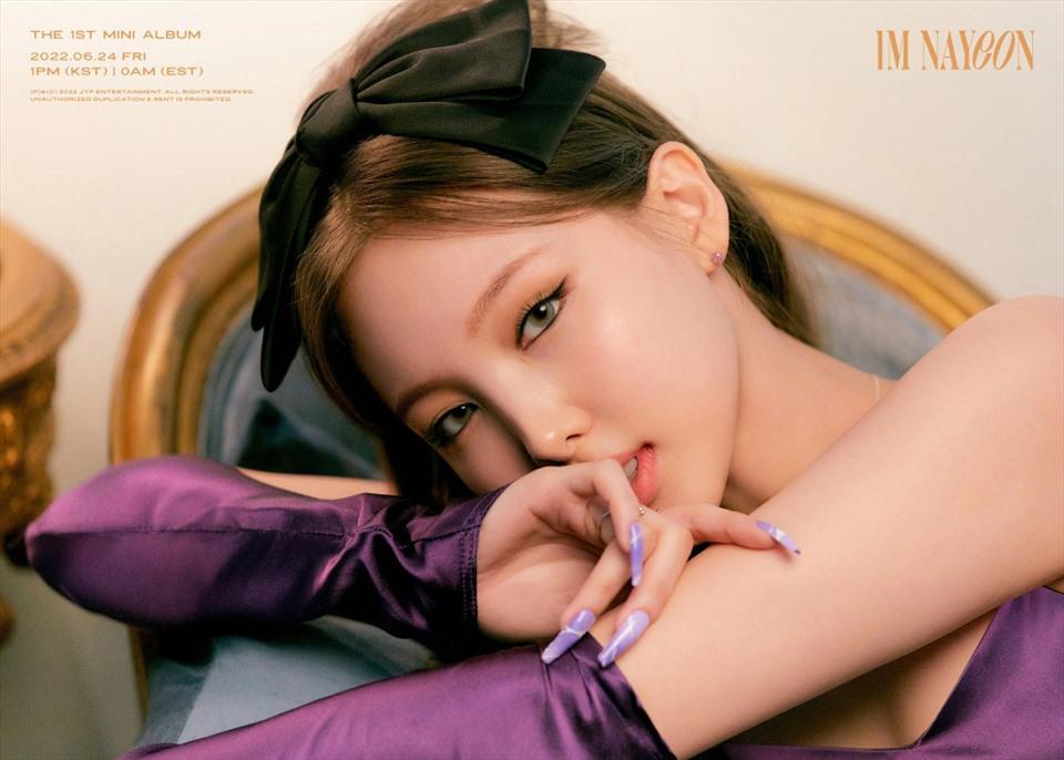 Nayeon (TWICE) tiếp tục lập hàng loạt kỷ lục, vượt mặt Blackpink