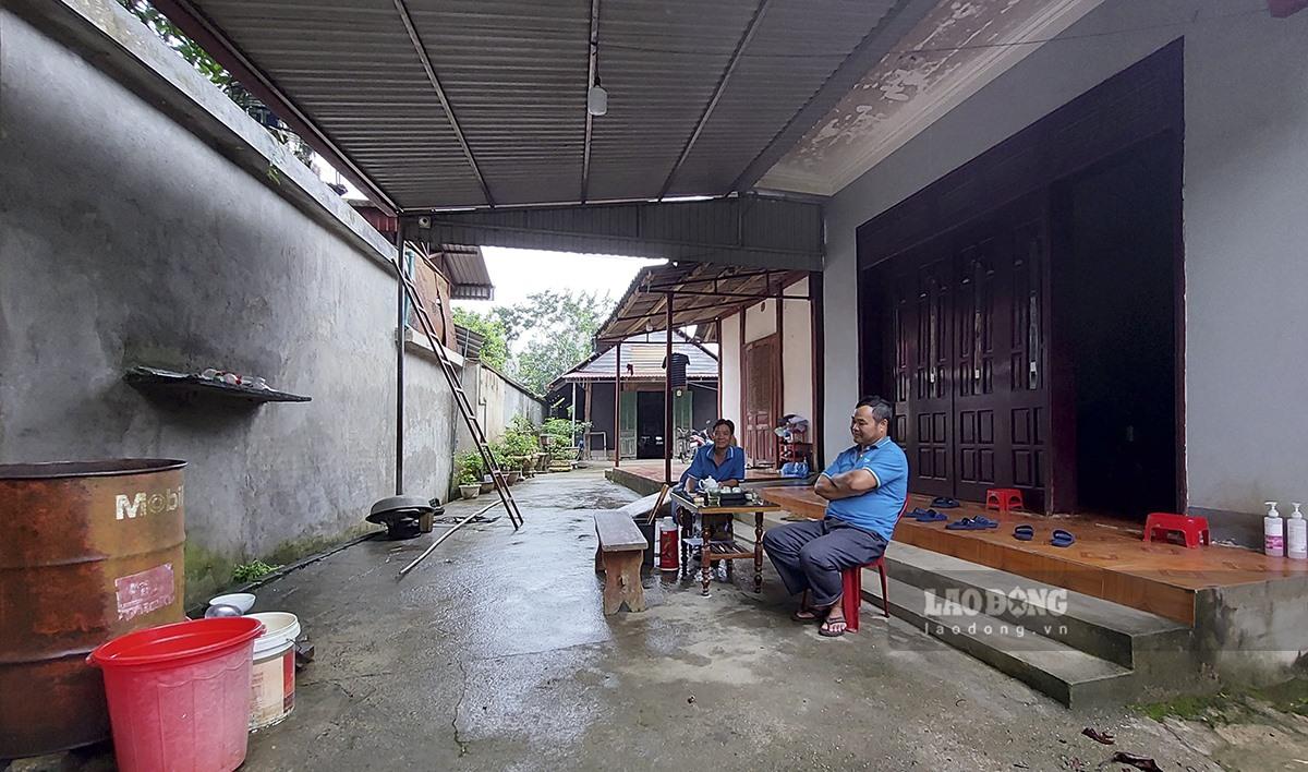 Nhiều người dân TP.Điện Biên Phủ tỏ ra mệt mỏi bởi việc quy hoạch các dự án làm ảnh hưởng đến cuộc sống của họ, đặc biệt là các quyền về đất đai.