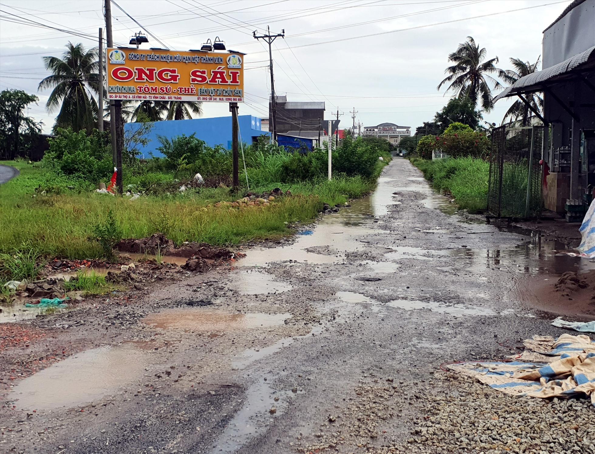 Đường vào nhà kho ông Ong Sái, xã Vĩnh Hải, thị xã Vĩnh Châu, tỉnh Sóc Trăng. Ảnh: Nhật Hồ