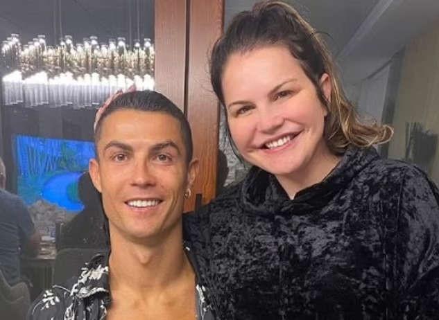 Chị gái Ronaldo chỉ trích cổ động viên nhà vô ơn. Ảnh: FBNV.
