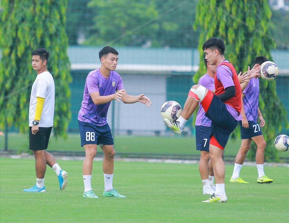 Trợ lý câu lạc bộ Hà Tĩnh tự tin 100% đội nhà sẽ trụ hạng tại V.League