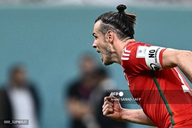 Gareth Bale ghi bàn trên chấm 11m, giúp tuyển Xứ Wales có 1 điểm trong ngày ra quân tại World Cup 2022. Ảnh: AFP