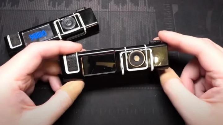 Top 12 chiếc điện thoại kỳ lạ từ những năm 2000 - Ảnh 2. Top 12 chiếc điện thoại kỳ lạ từ những năm 2000 - Ảnh 2.