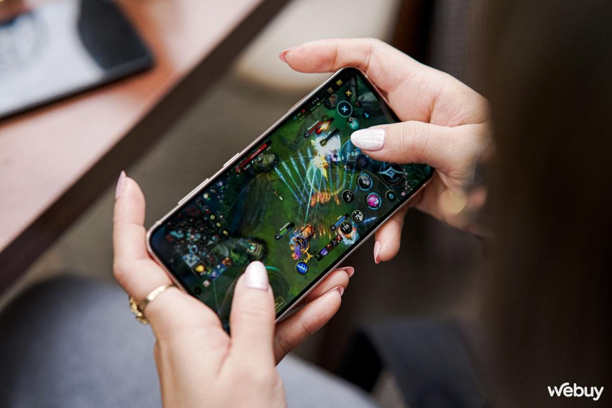 Có hơn 20 triệu, chọn iPhone 13 Pro hay Galaxy S23 mới? - Ảnh 2. Có hơn 20 triệu, chọn iPhone 13 Pro hay Galaxy S23 mới? - Ảnh 2.