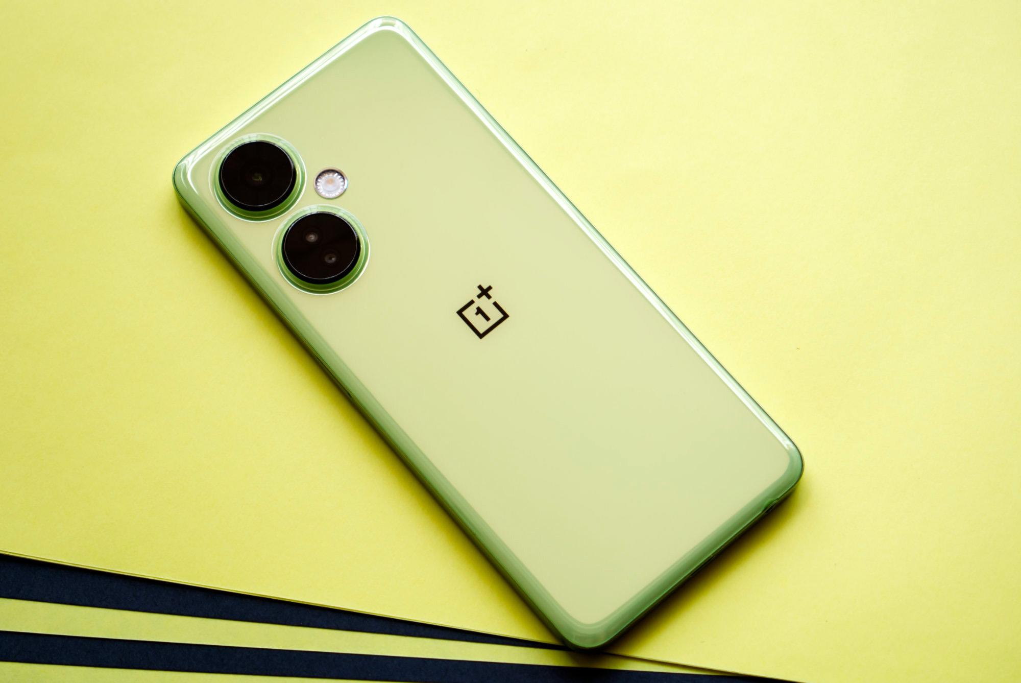 OnePlus ra mắt smartphone tầm trung có camera 108MP, chip Snapdragon 695, giá 8,5 triệu đồng - Ảnh 1. OnePlus ra mắt smartphone tầm trung có camera 108MP, chip Snapdragon 695, giá 8,5 triệu đồng - Ảnh 1.